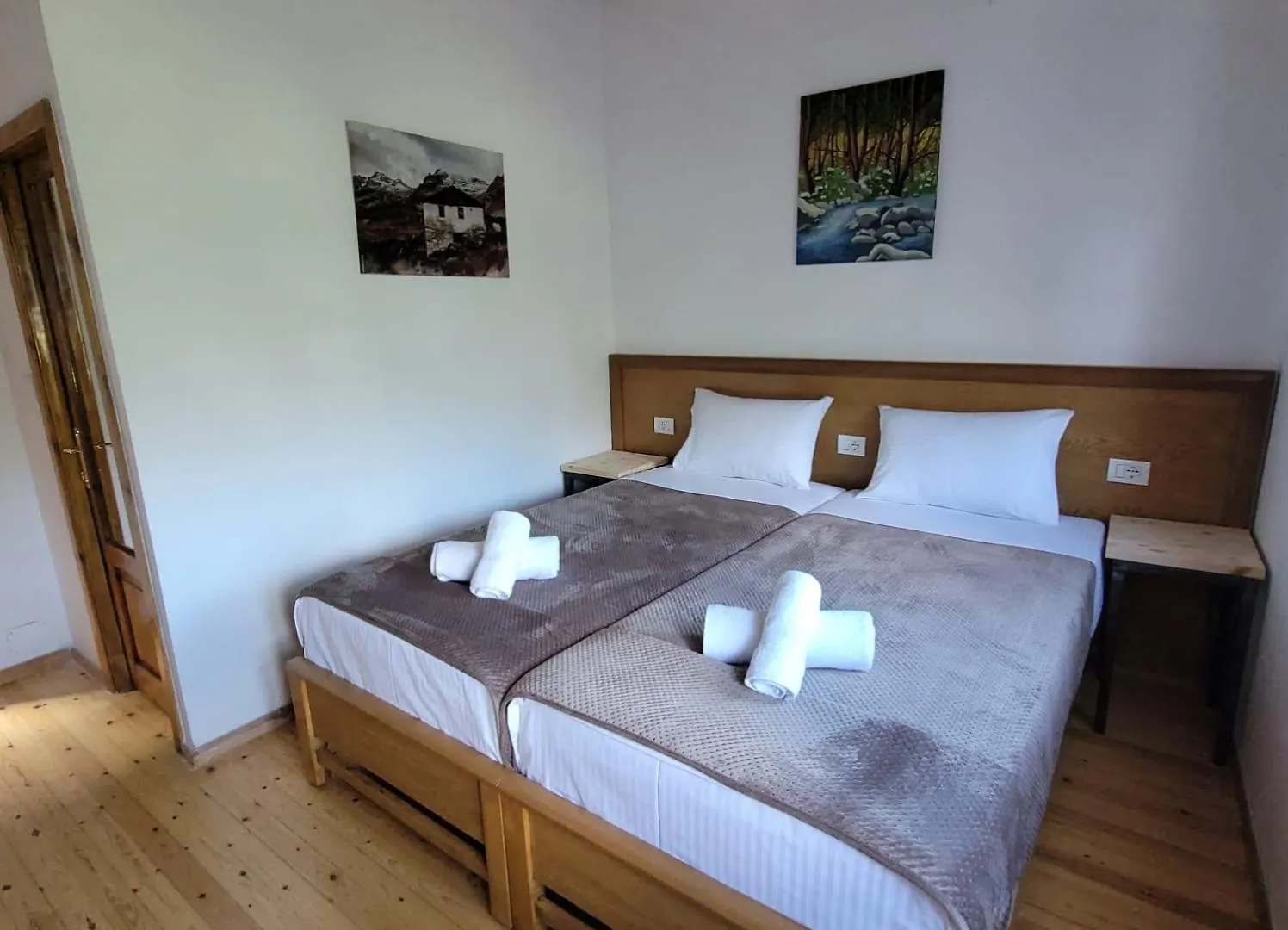 Jona Guest House Gjirokastër